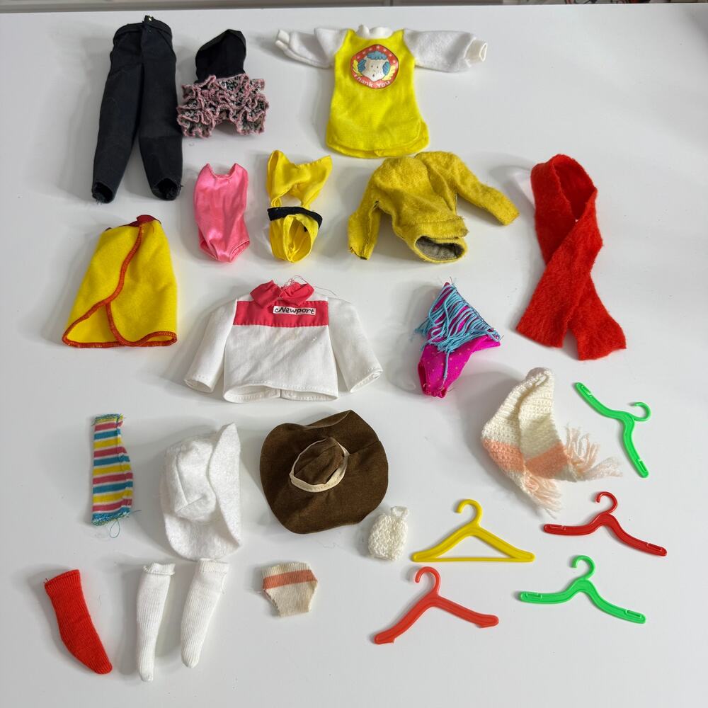 BARBIE Vintage Doll Clothing 60's 70's 80's 90's Accessories Lot 73 Pieces - Picture 13 of 16